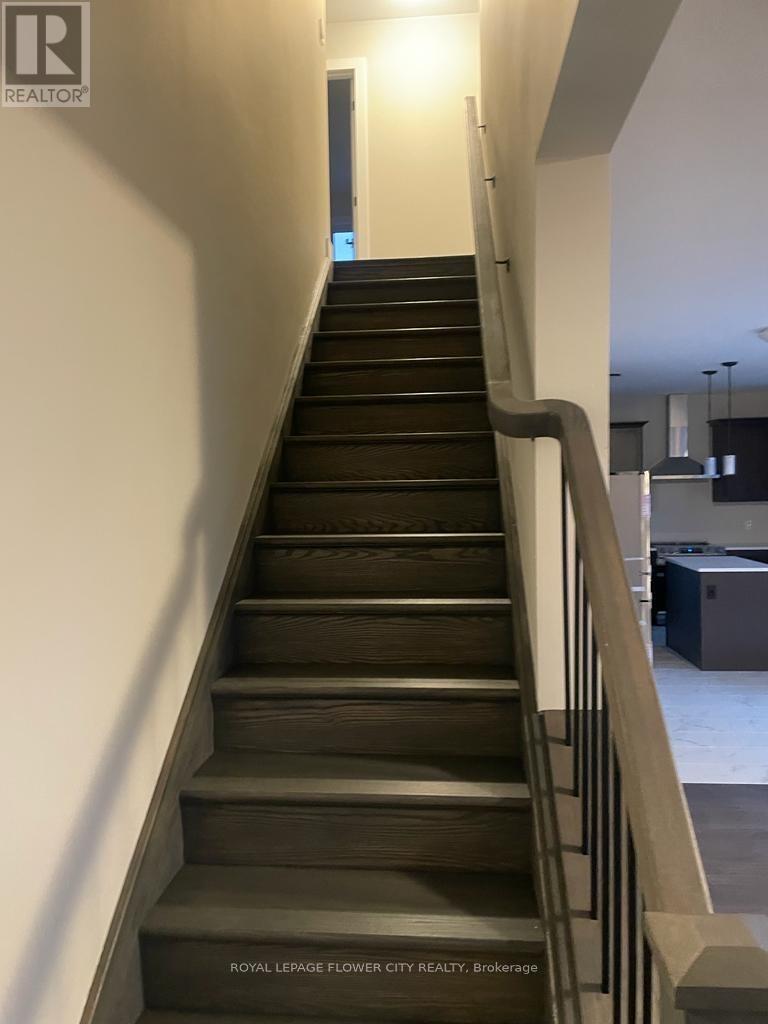 50 Optimist Drive, Southwold, Ontario  N5P 0G4 - Photo 9 - X12532466