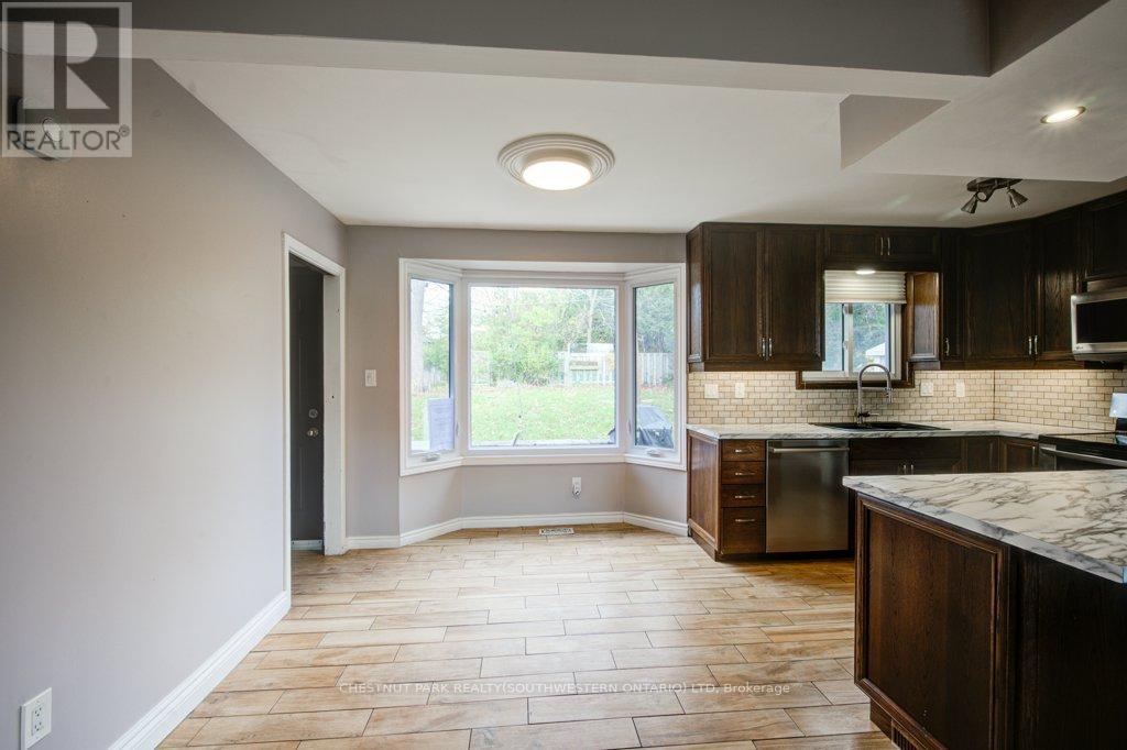 500 Ferndale Avenue, London South, Ontario  N6C 2Z1 - Photo 17 - X12532506