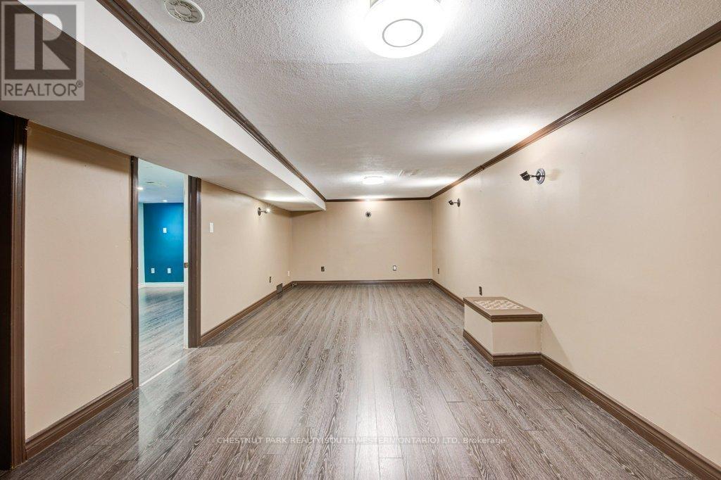 500 Ferndale Avenue, London South, Ontario  N6C 2Z1 - Photo 31 - X12532506