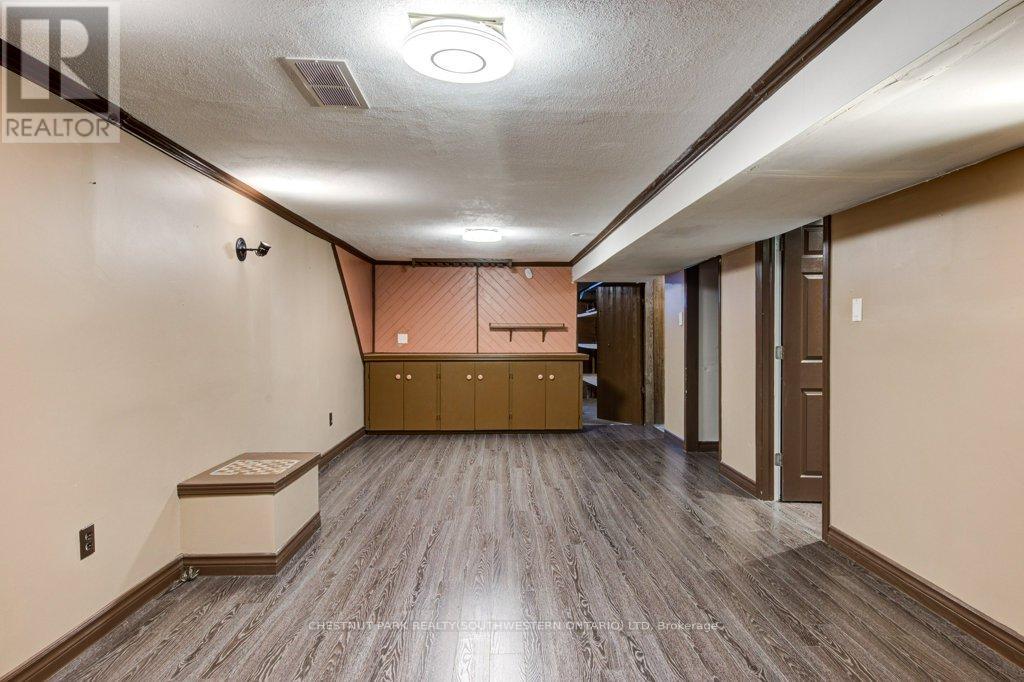 500 Ferndale Avenue, London South, Ontario  N6C 2Z1 - Photo 34 - X12532506