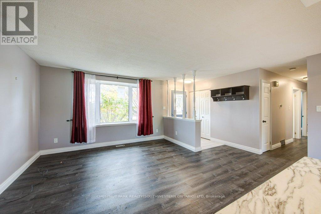 500 Ferndale Avenue, London South, Ontario  N6C 2Z1 - Photo 6 - X12532506