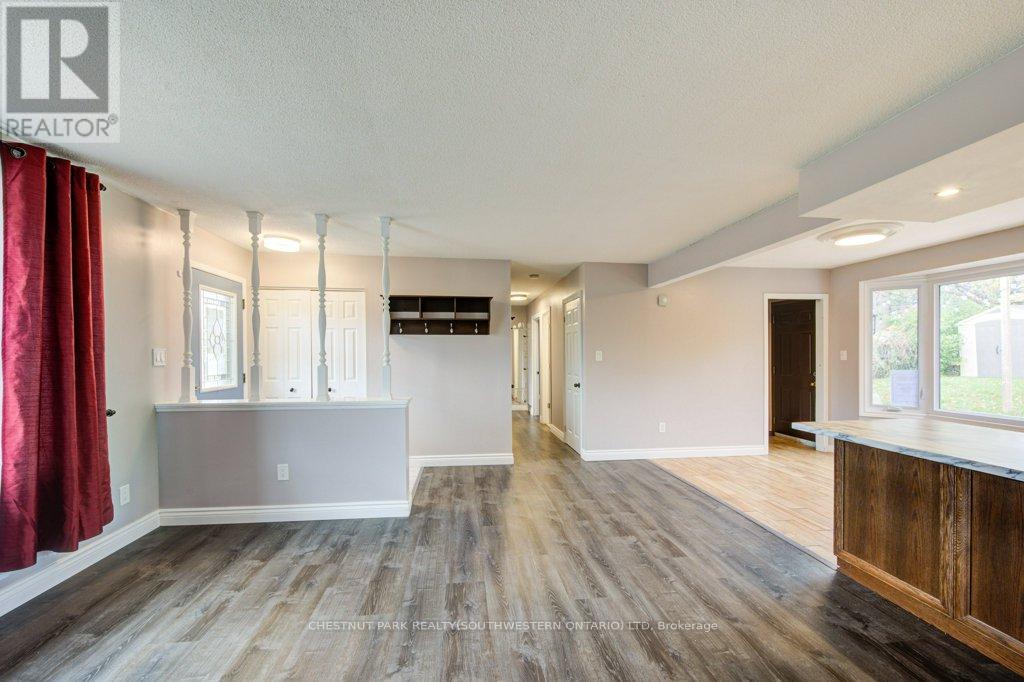 500 Ferndale Avenue, London South, Ontario  N6C 2Z1 - Photo 7 - X12532506