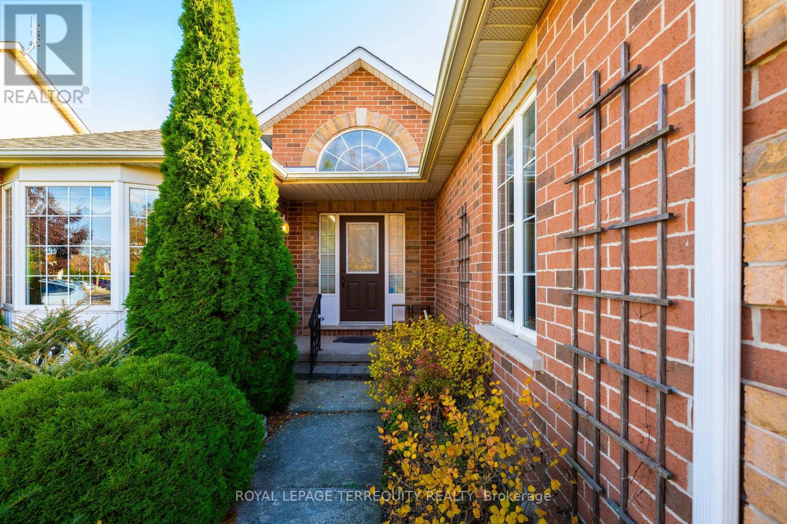 112 Vansickle Road, St. Catharines, Ontario  L2S 3Y6 - Photo 3 - X12532562