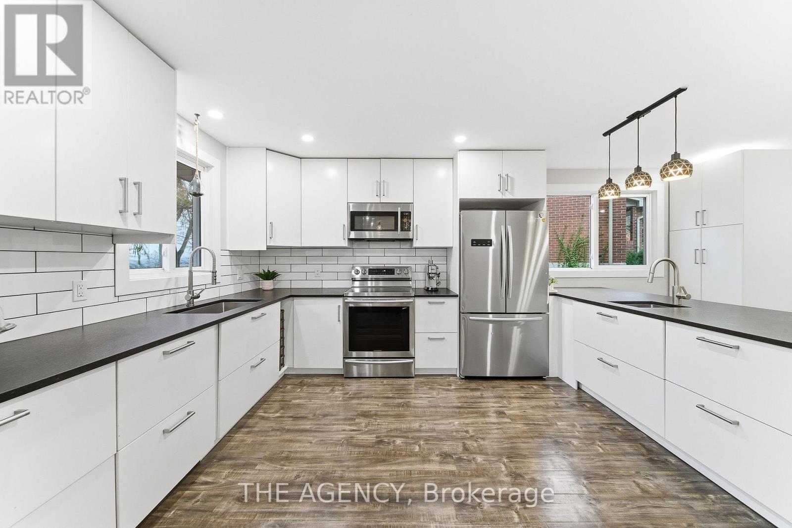 23 Stonegate Drive, Kitchener, Ontario  N2A 2Y7 - Photo 7 - X12532604