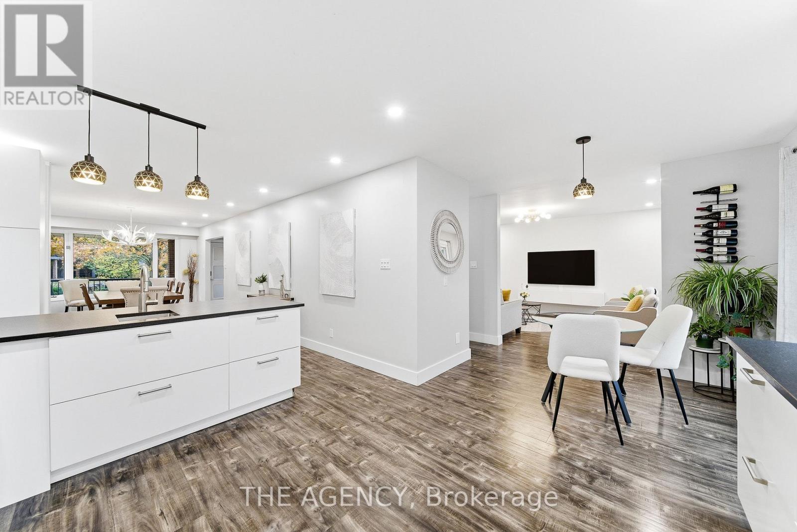 23 Stonegate Drive, Kitchener, Ontario  N2A 2Y7 - Photo 9 - X12532604