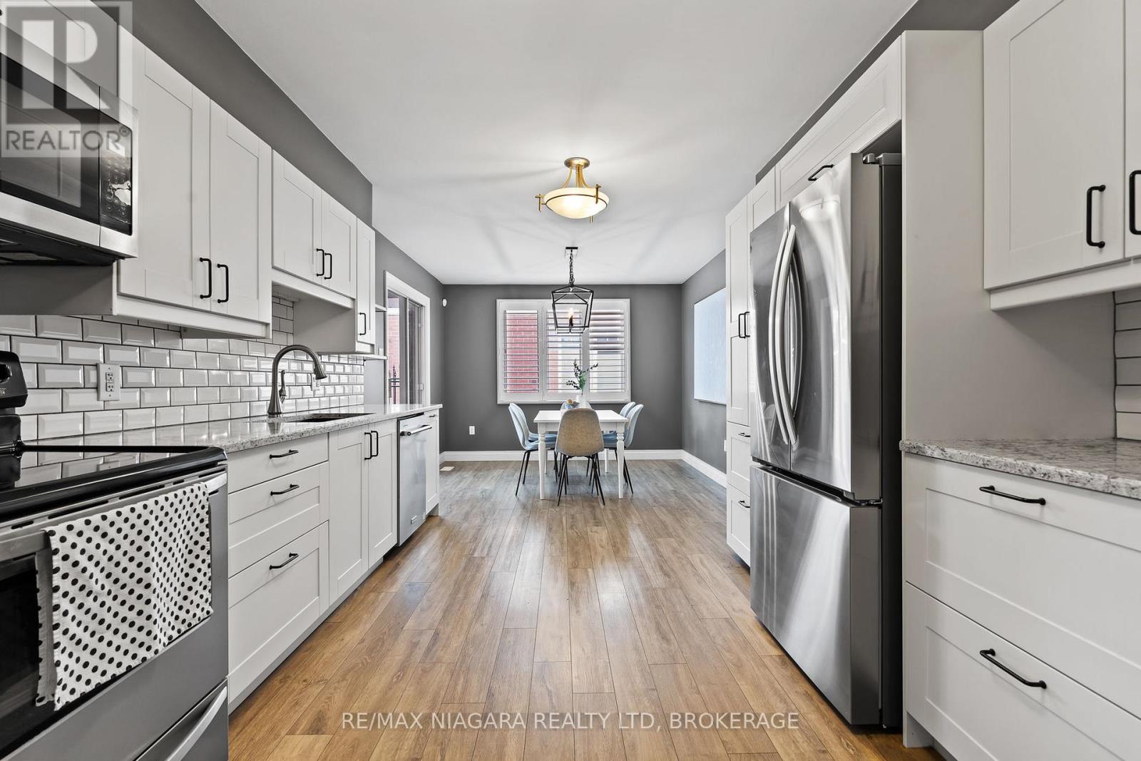 22 Michelle Drive, St. Catharines, Ontario  L2S 3G7 - Photo 8 - X12532796