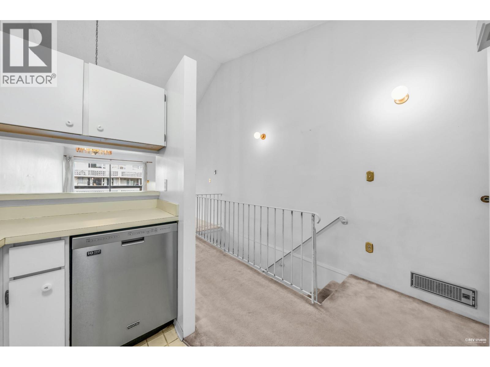 410 1363 Clyde Avenue, West Vancouver, British Columbia  V7T 2W9 - Photo 18 - R3066504