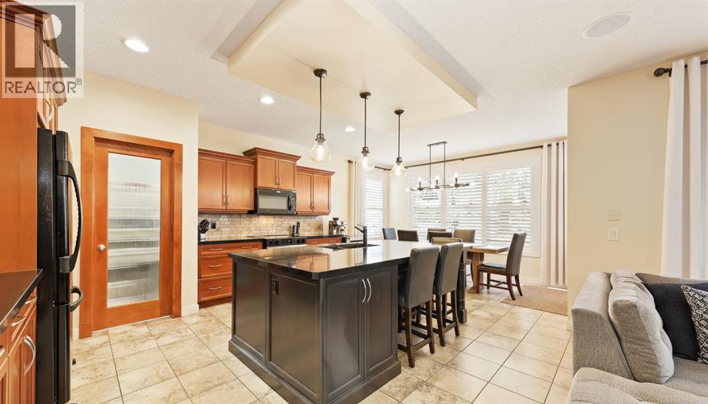 103 Elgin Estates Hill Se, Calgary, Alberta  T2Z 4R1 - Photo 10 - A2268596