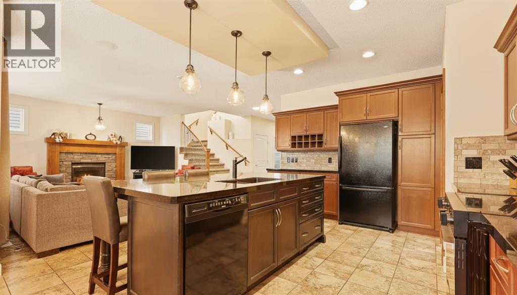 103 Elgin Estates Hill Se, Calgary, Alberta  T2Z 4R1 - Photo 11 - A2268596