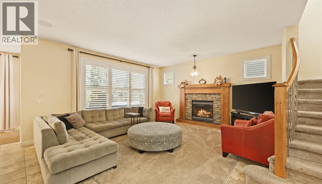 103 Elgin Estates Hill Se, Calgary, Alberta  T2Z 4R1 - Photo 6 - A2268596