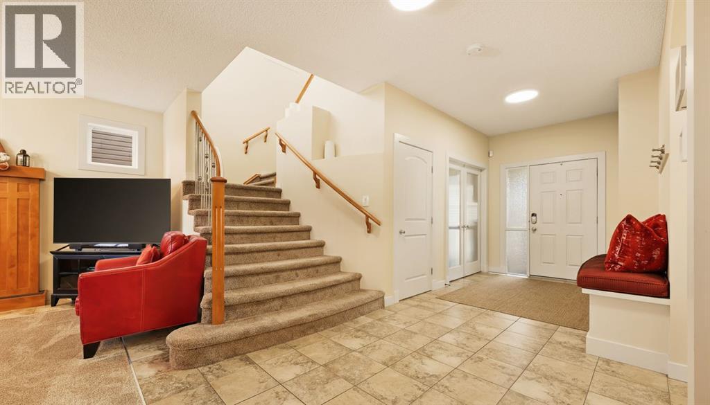 103 Elgin Estates Hill Se, Calgary, Alberta  T2Z 4R1 - Photo 18 - A2268596