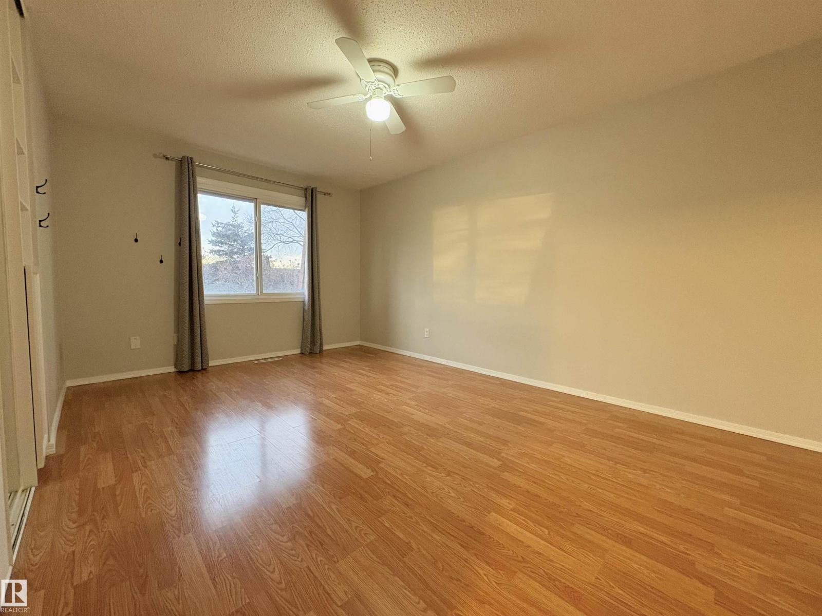 170 Londonderry Square Sq Nw, Edmonton, Alberta  T5C 3C4 - Photo 19 - E4465376