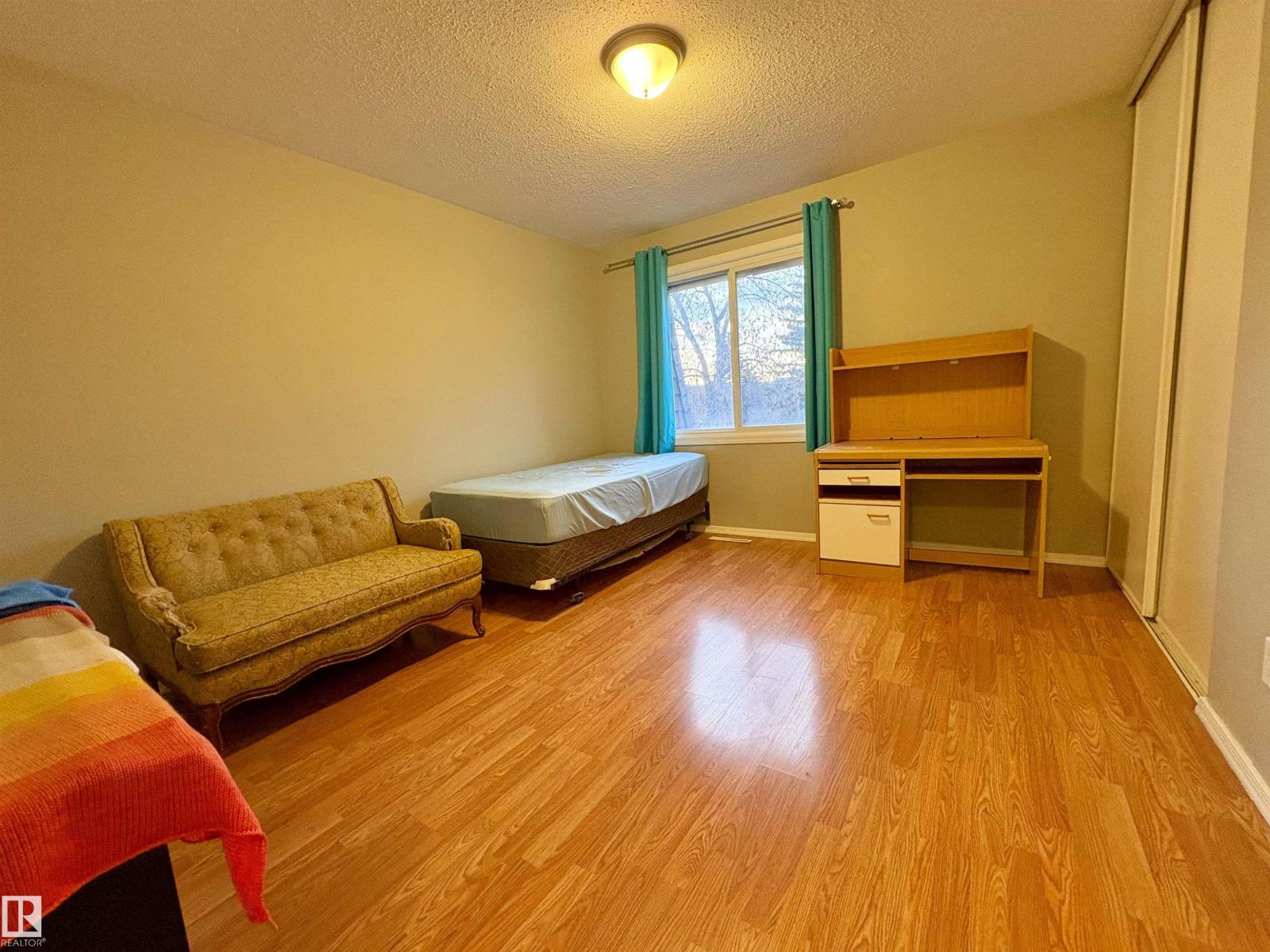 170 Londonderry Square Sq Nw, Edmonton, Alberta  T5C 3C4 - Photo 22 - E4465376