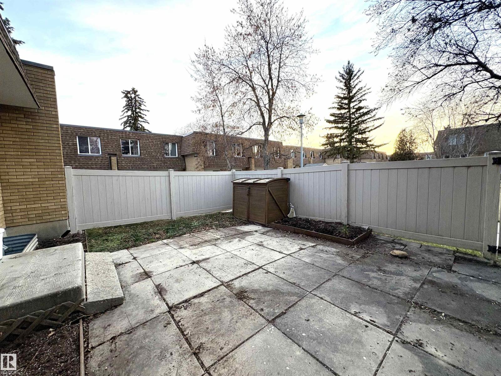 170 Londonderry Square Sq Nw, Edmonton, Alberta  T5C 3C4 - Photo 33 - E4465376