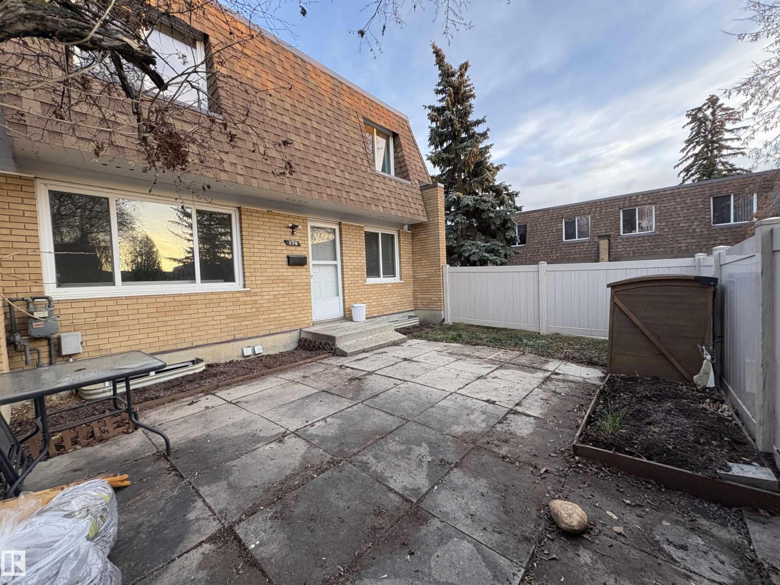 170 Londonderry Square Sq Nw, Edmonton, Alberta  T5C 3C4 - Photo 34 - E4465376