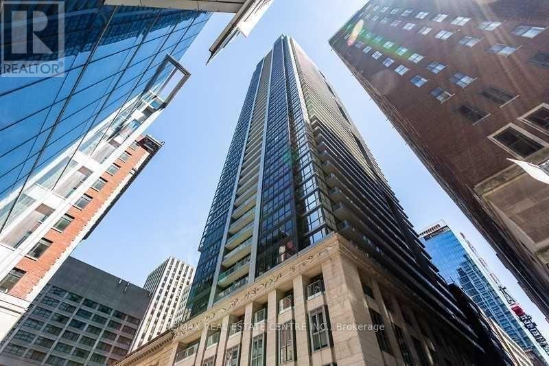 70 TEMPERANCE STREET, Toronto, Ontario