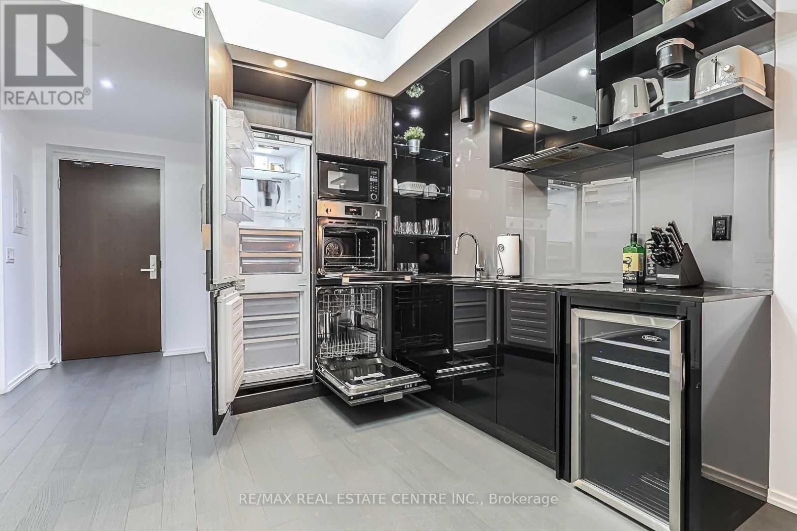 70 Temperance Street, Toronto, Ontario  M5H 0B1 - Photo 5 - C12532778