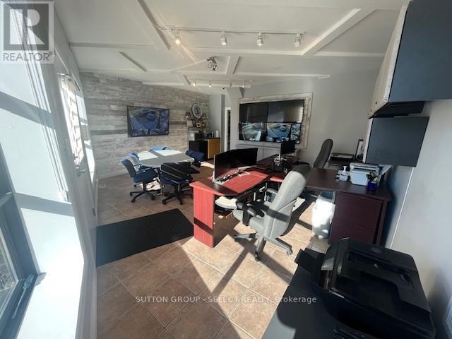 488 Hamilton Road, London East, Ontario N5Z 1R9 - Photo 8 - X12532374