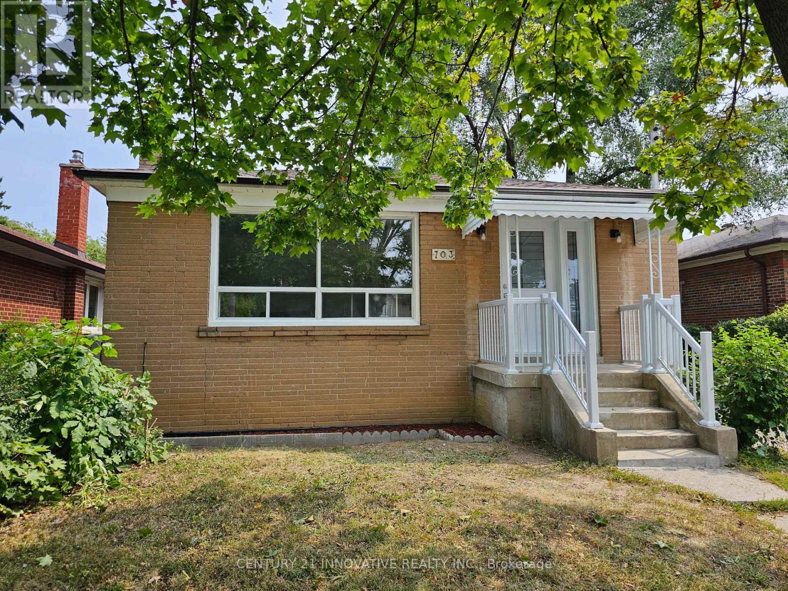 703 Midland Avenue, Toronto, Ontario  M1K 4E3 - Photo 2 - E12532752