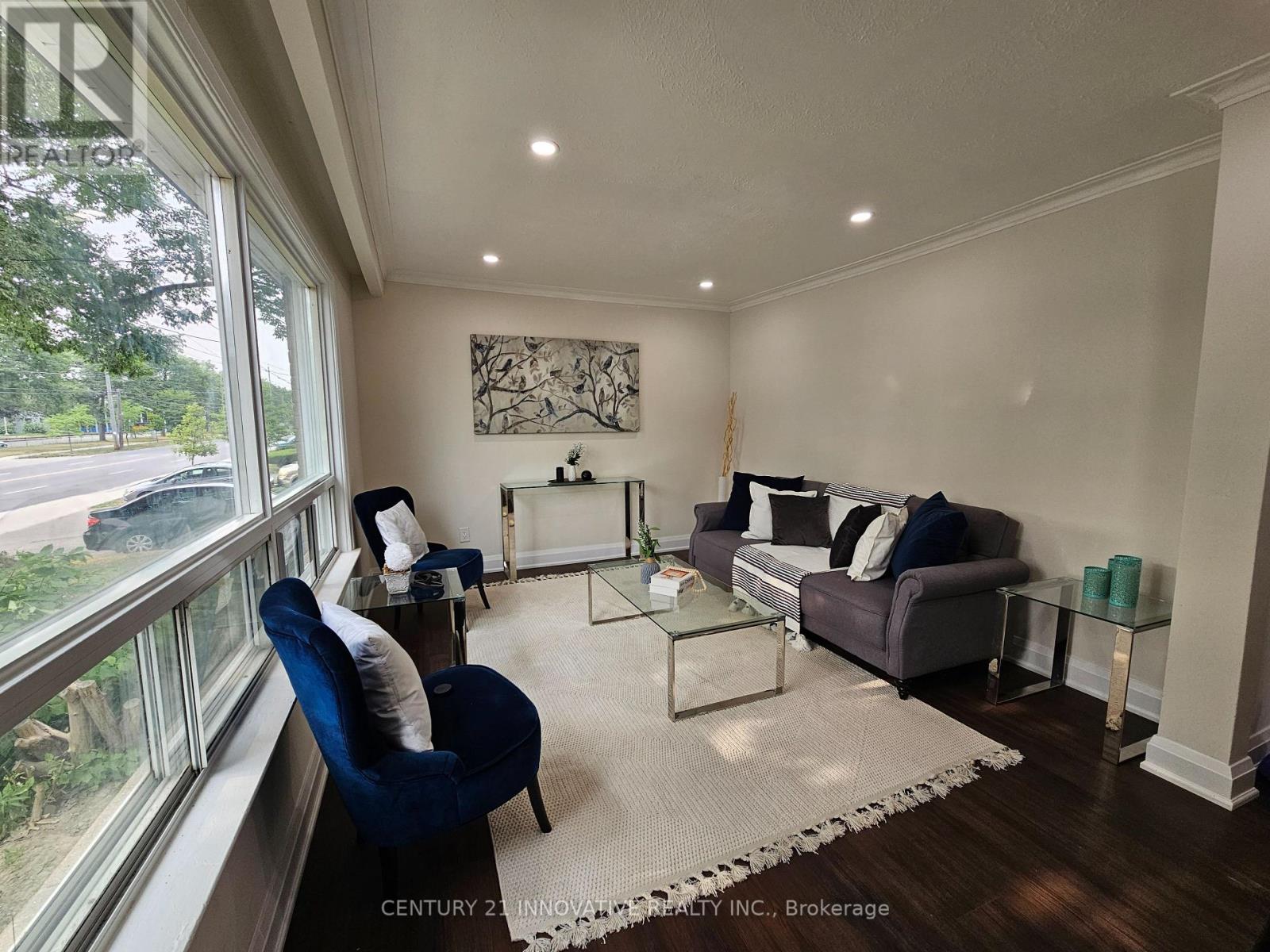 703 Midland Avenue, Toronto, Ontario  M1K 4E3 - Photo 3 - E12532752