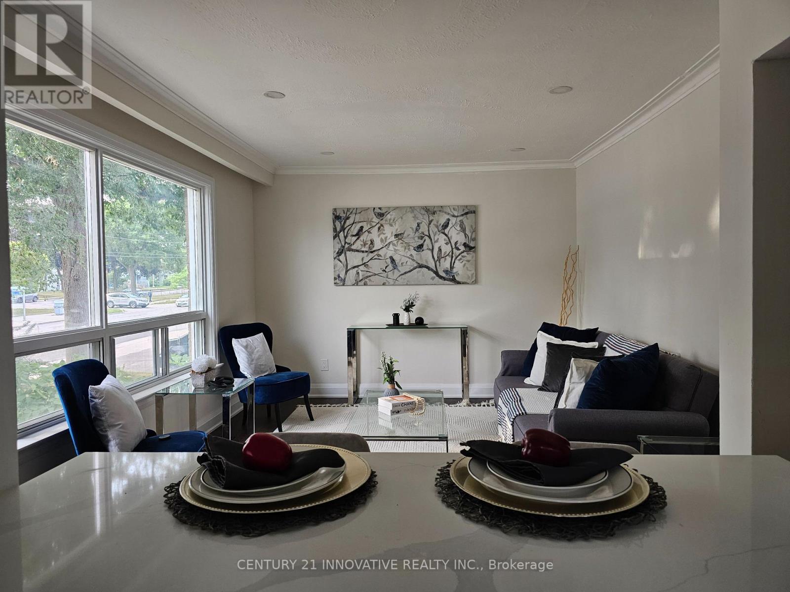 703 Midland Avenue, Toronto, Ontario  M1K 4E3 - Photo 5 - E12532752