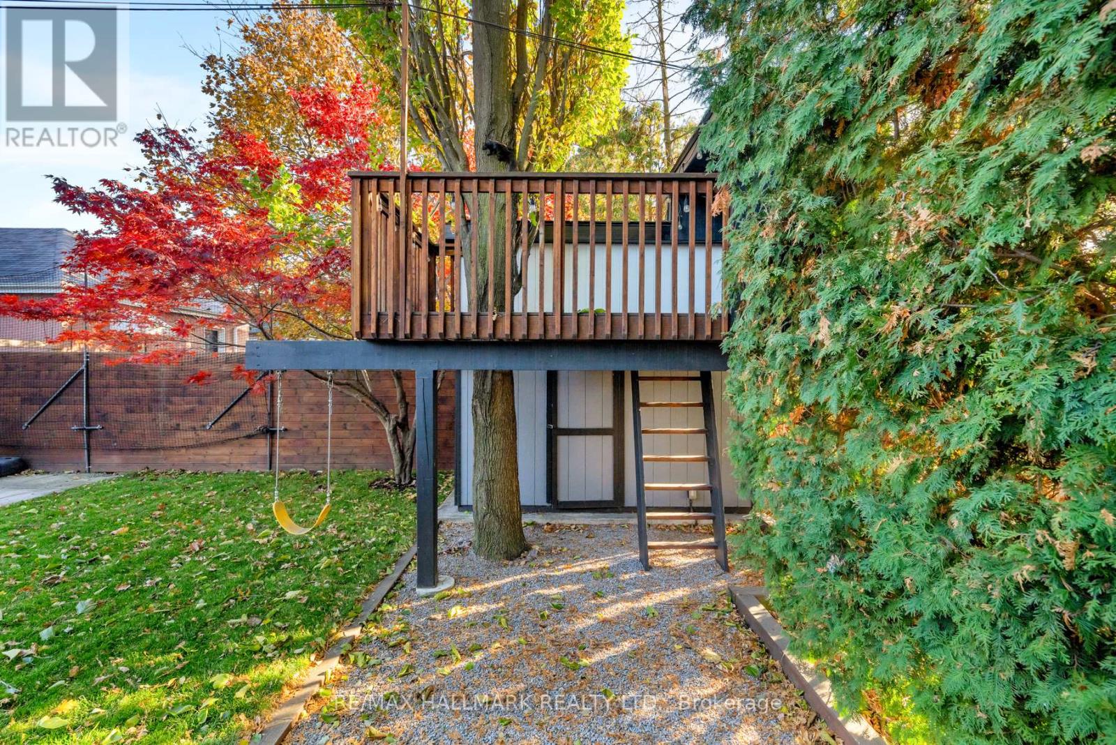 26 Hutton Avenue, Toronto, Ontario  M4C 3L3 - Photo 42 - E12532858