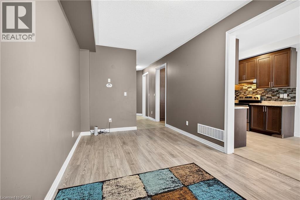 57 Sparkle Drive, Thorold, Ontario  L2V 0H2 - Photo 5 - 40787337