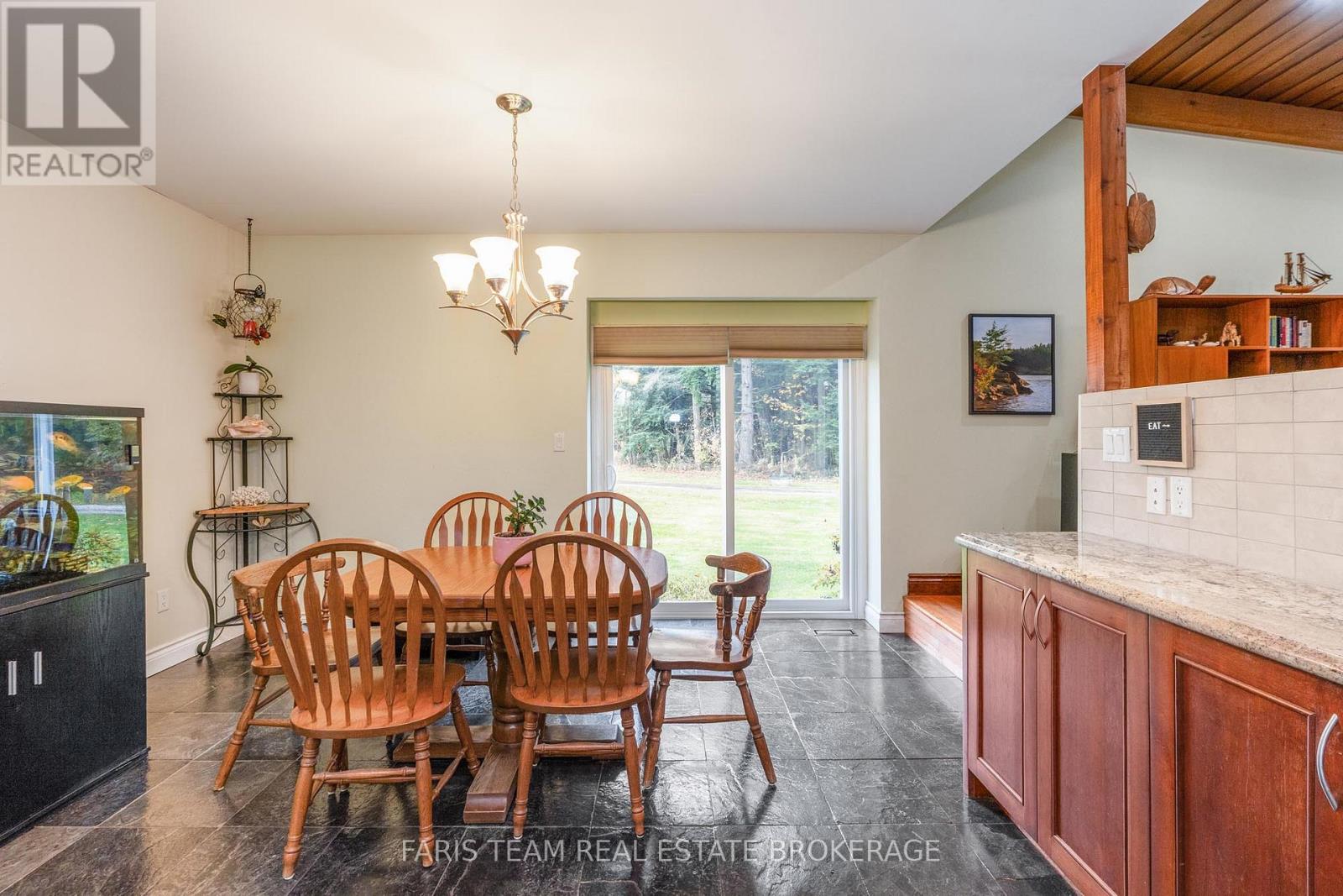 5565 5th Line, New Tecumseth, Ontario  L0G 1W0 - Photo 10 - N12532772