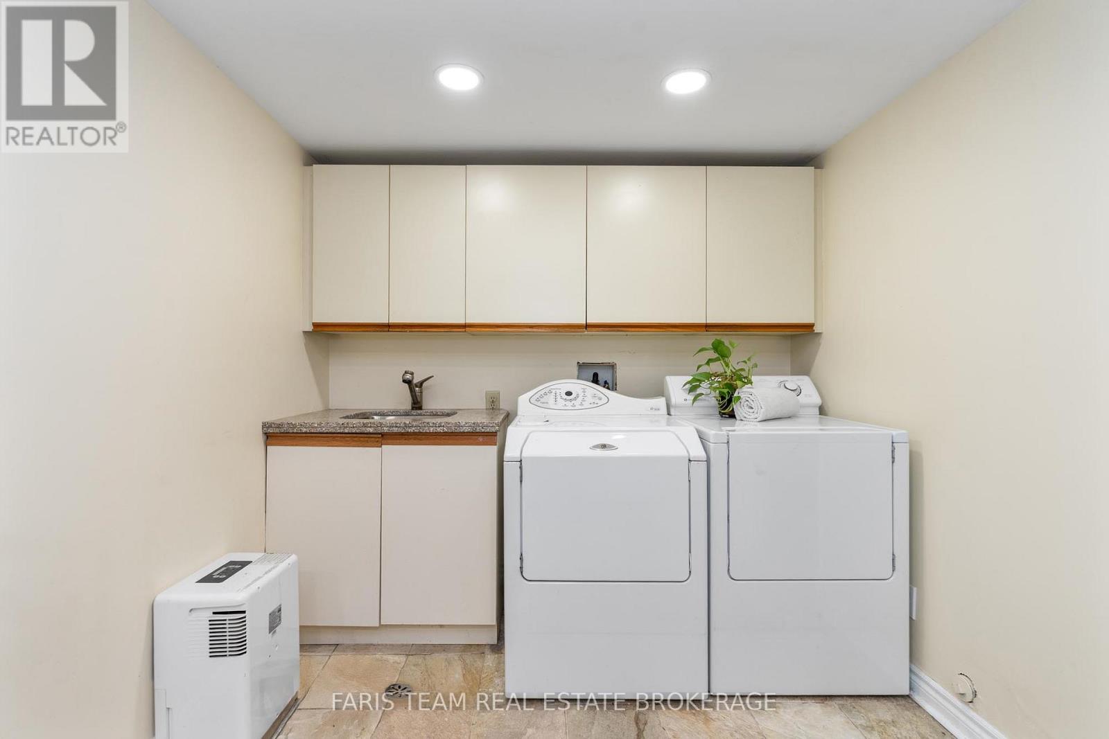 5565 5th Line, New Tecumseth, Ontario  L0G 1W0 - Photo 25 - N12532772