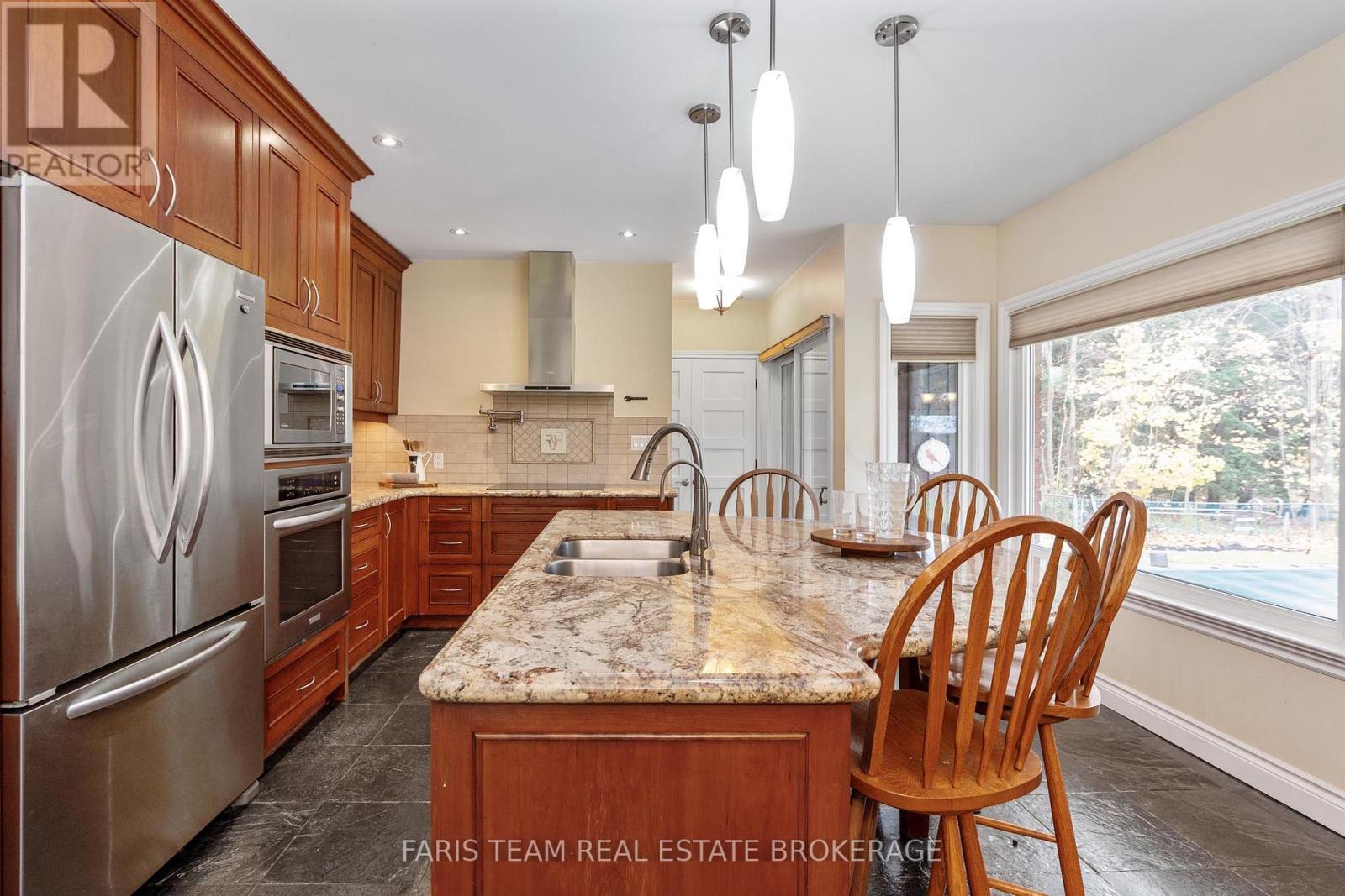 5565 5th Line, New Tecumseth, Ontario  L0G 1W0 - Photo 7 - N12532772