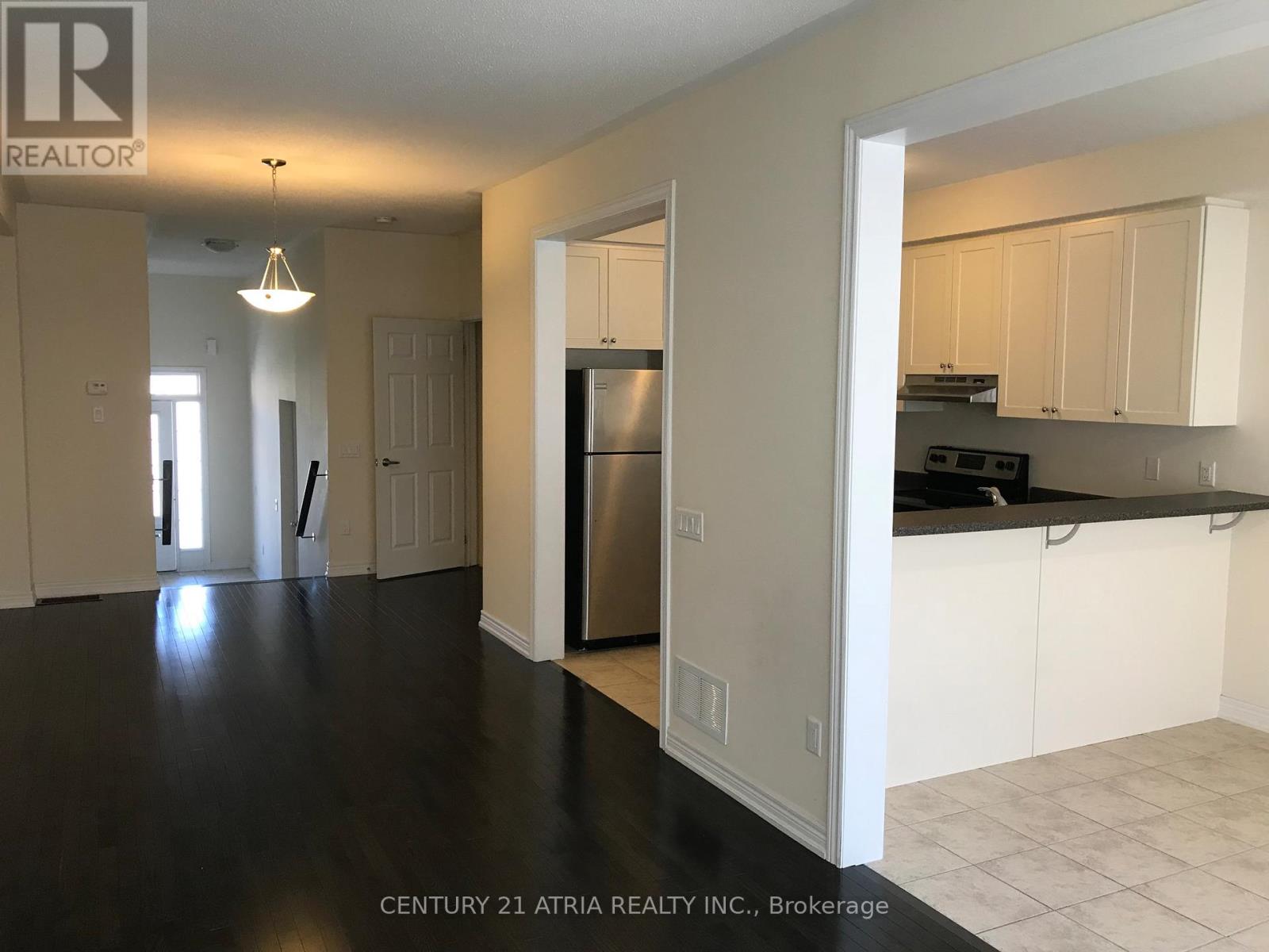 14 Sibbald Avenue, Markham, Ontario  L6C 0M9 - Photo 4 - N12532856