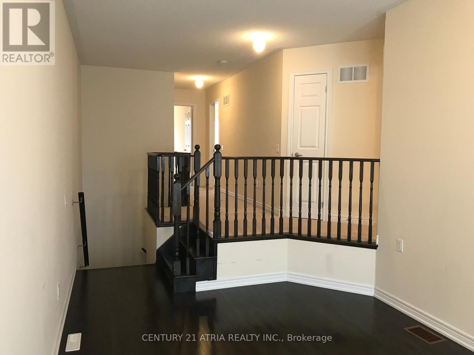 14 Sibbald Avenue, Markham, Ontario  L6C 0M9 - Photo 8 - N12532856