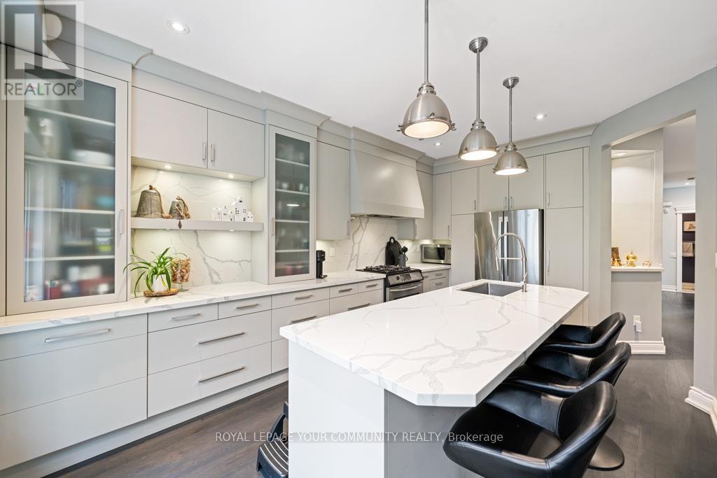 107 Westbury Court, Richmond Hill, Ontario  L4S 2L3 - Photo 13 - N12528740