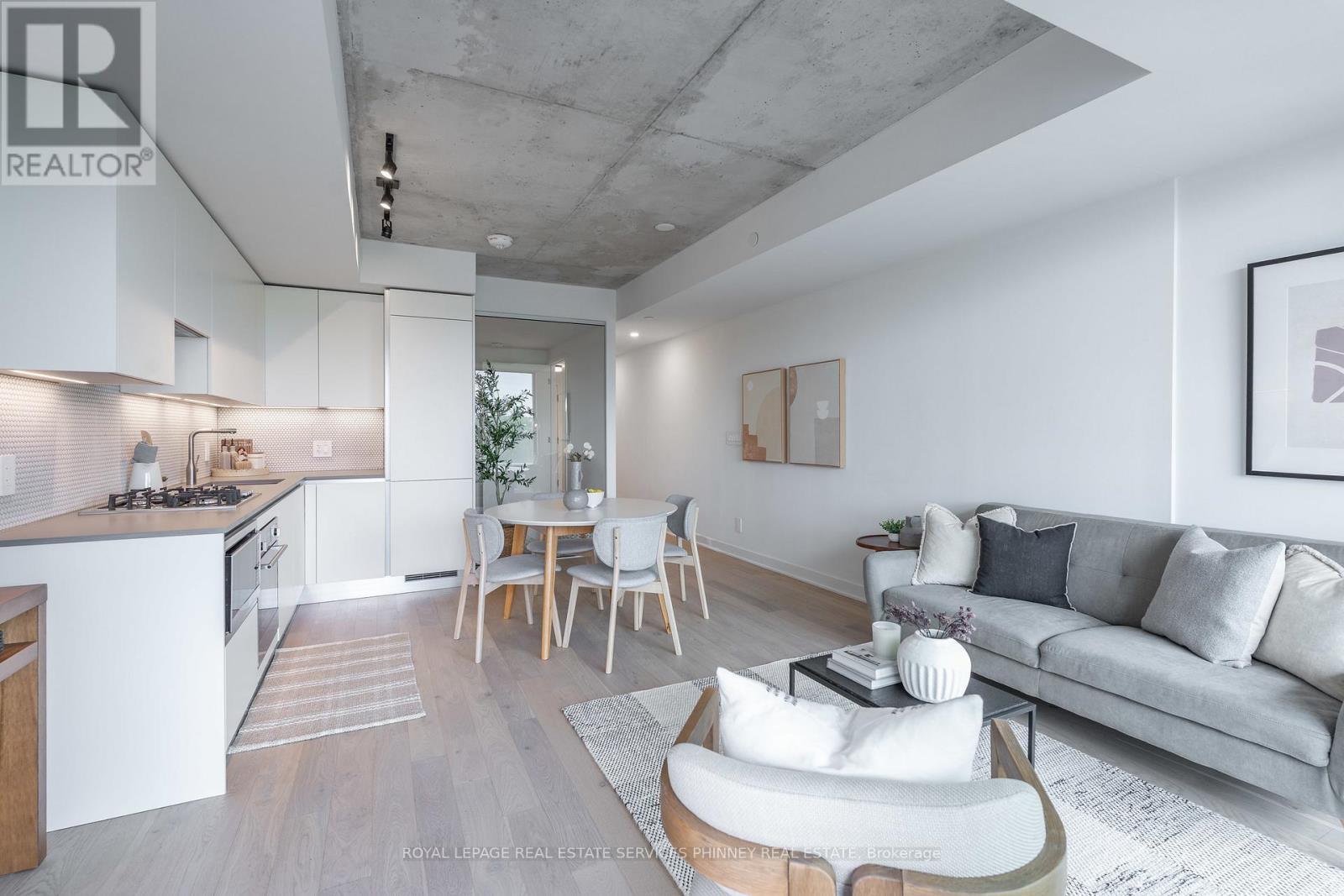 515 - 2720 Dundas Street W, Toronto, Ontario  M6P 0C3 - Photo 6 - W12532760