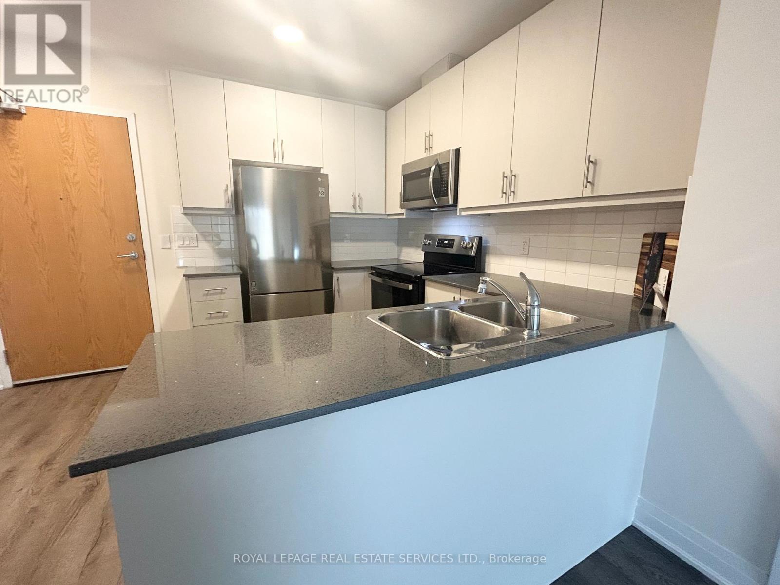 110 - 1287 Costigan Road, Milton, Ontario  L9T 9M6 - Photo 5 - W12532786