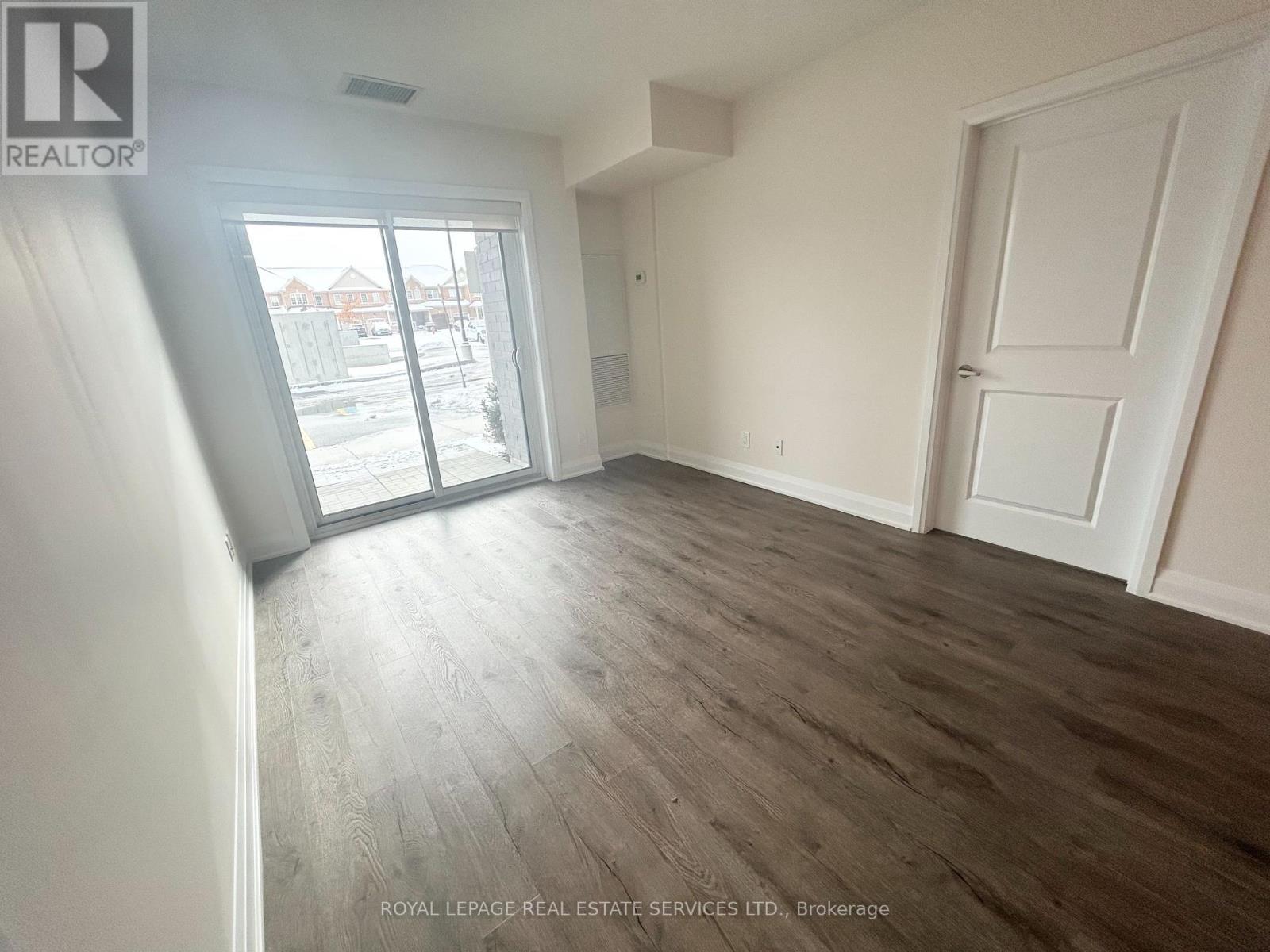 110 - 1287 Costigan Road, Milton, Ontario  L9T 9M6 - Photo 8 - W12532786