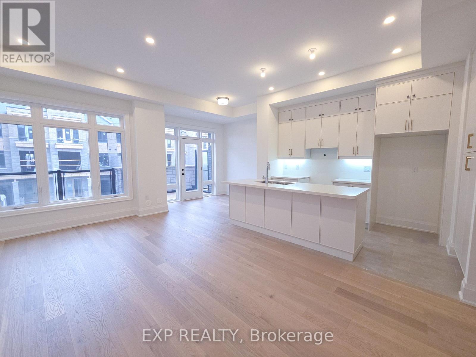 3328 Azam Way, Oakville, Ontario  L6M 4K1 - Photo 8 - W12532846