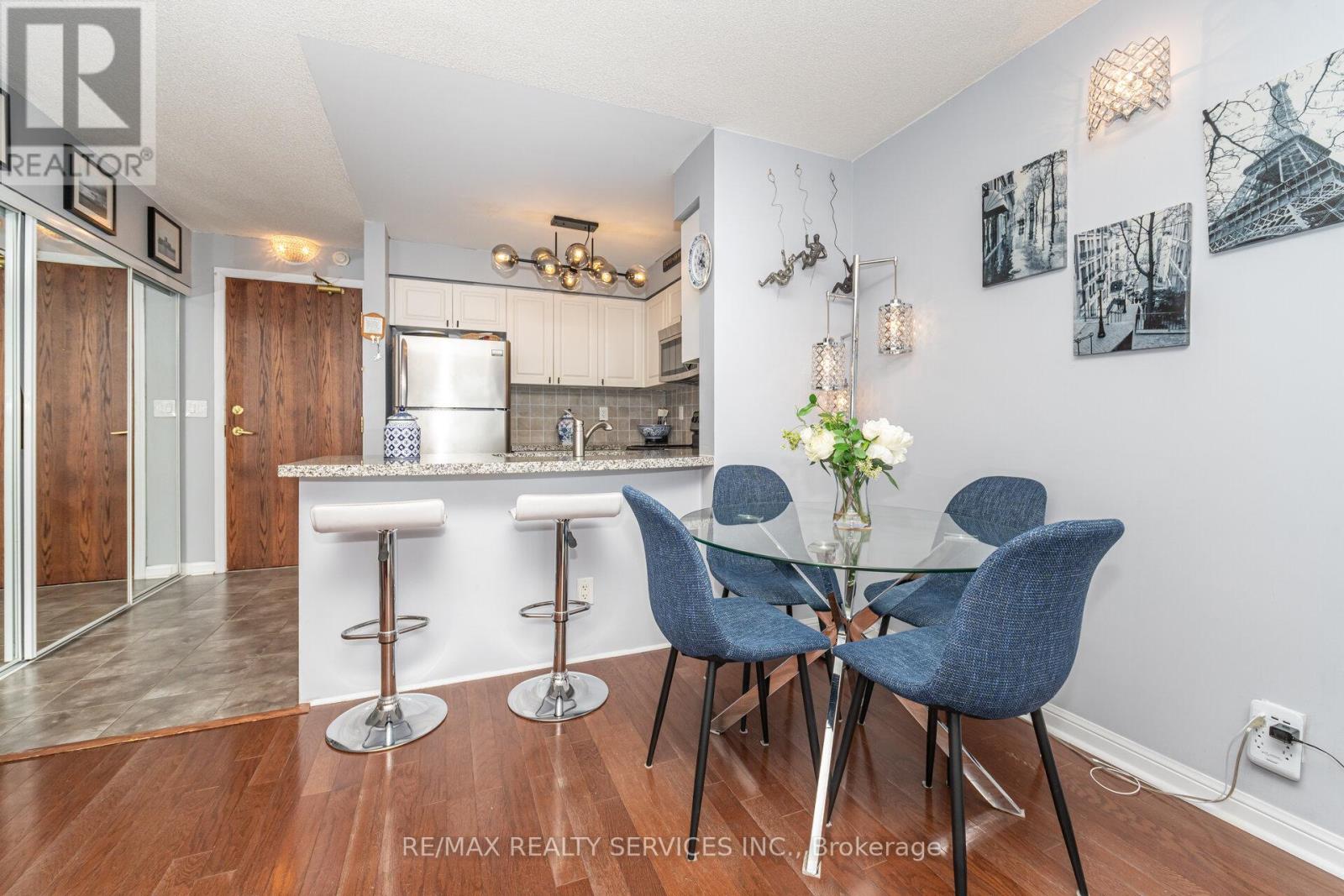 116 - 65 Via Rosedale Way, Brampton, Ontario  L6R 3N8 - Photo 9 - W12532876