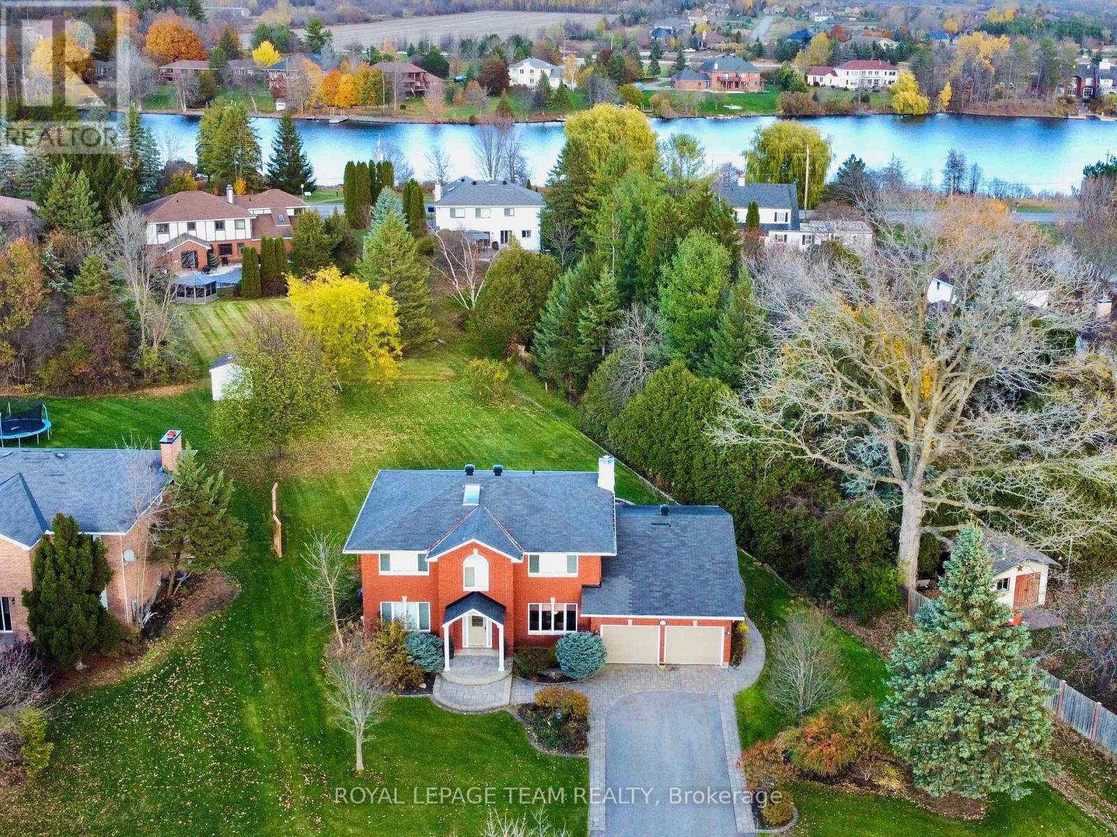 Ottawa House for sale:  4 bedroom 2,500 sq.ft. (Listed 2025-11-05)