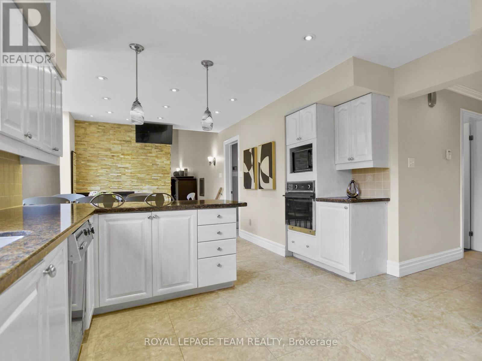 1105 Cindy Hill Crescent, Ottawa, Ontario  K4M 1E8 - Photo 15 - X12511452