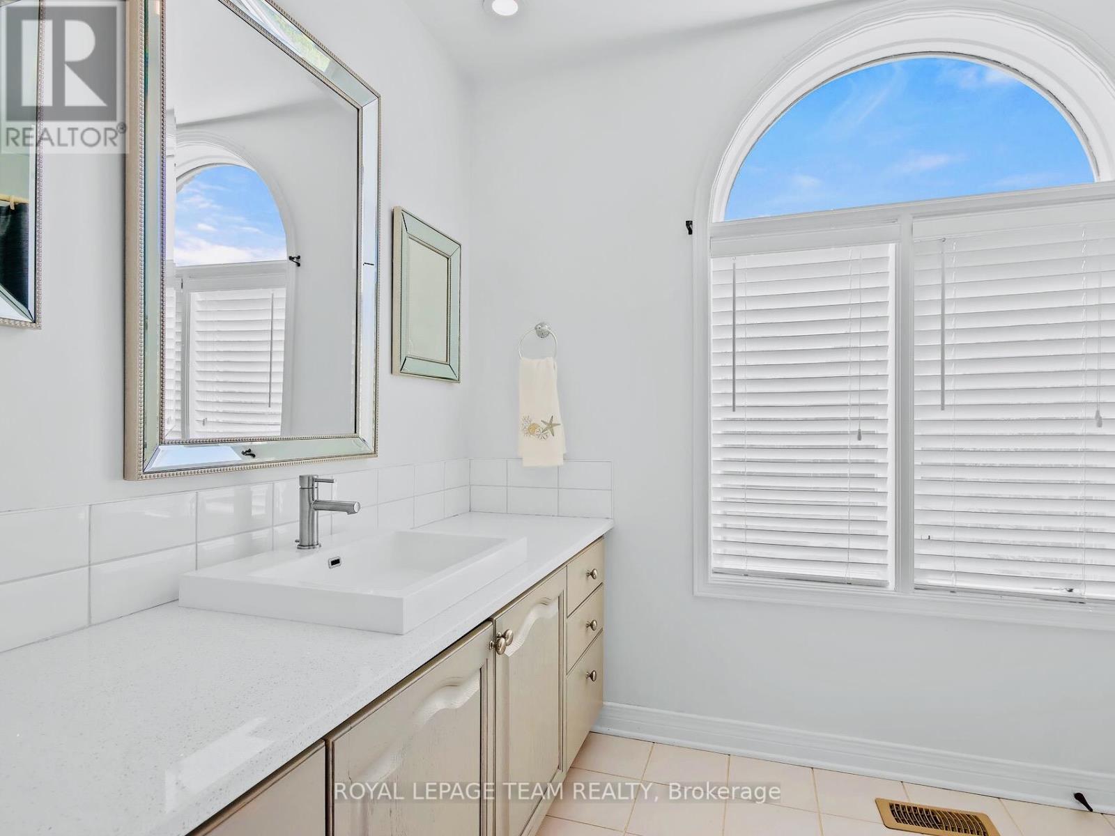 1105 Cindy Hill Crescent, Ottawa, Ontario  K4M 1E8 - Photo 36 - X12511452