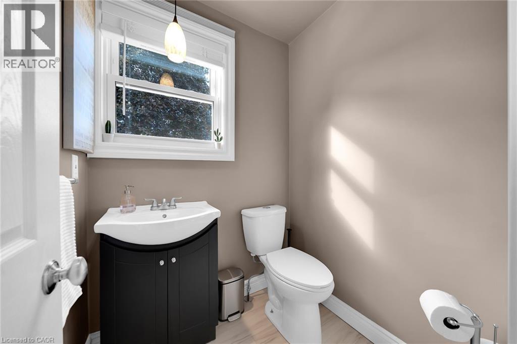 350 Pottruff Road N, Hamilton, Ontario  L8H 2M4 - Photo 14 - 40777920