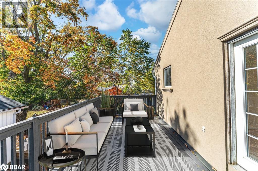 262 Duckworth Street, Barrie, Ontario  L4M 3X2 - Photo 12 - 40787446