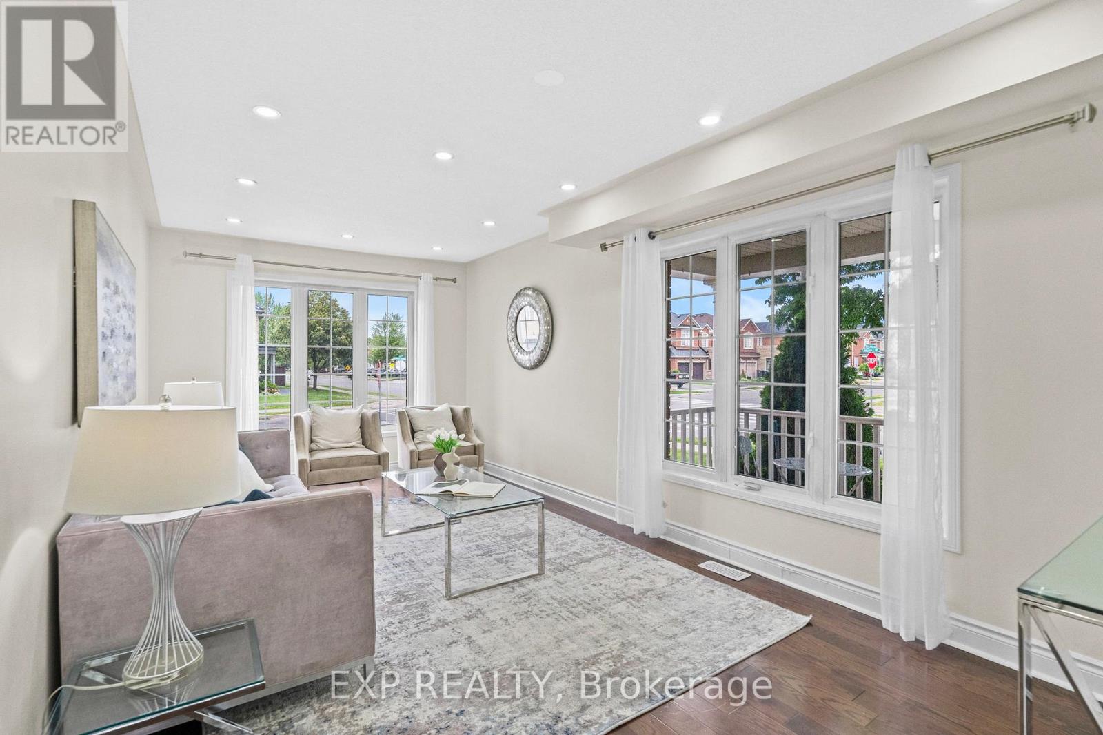 347 Brisdale Drive, Brampton, Ontario  L7A 3M6 - Photo 10 - W12288340