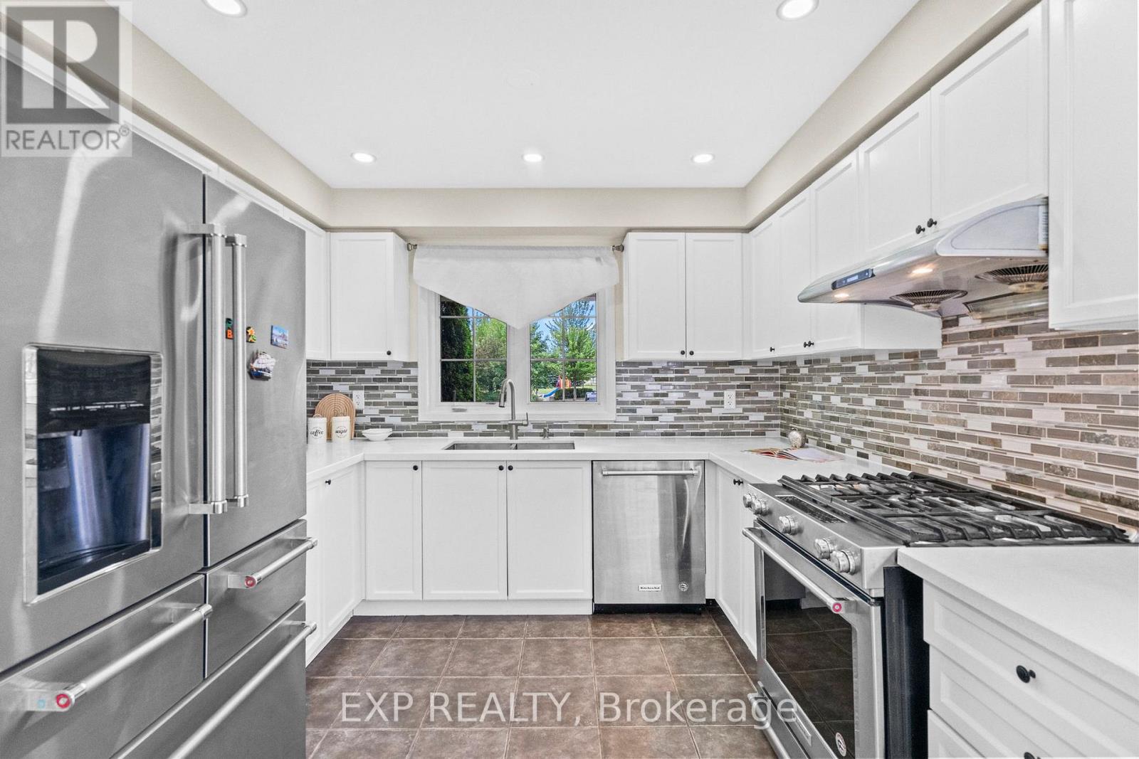 347 Brisdale Drive, Brampton, Ontario  L7A 3M6 - Photo 18 - W12288340