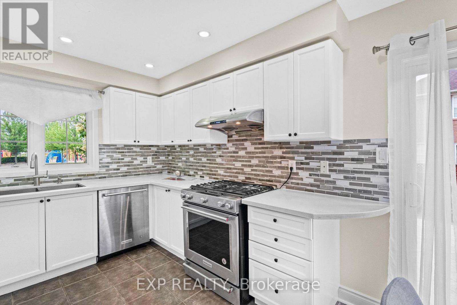 347 Brisdale Drive, Brampton, Ontario  L7A 3M6 - Photo 20 - W12288340