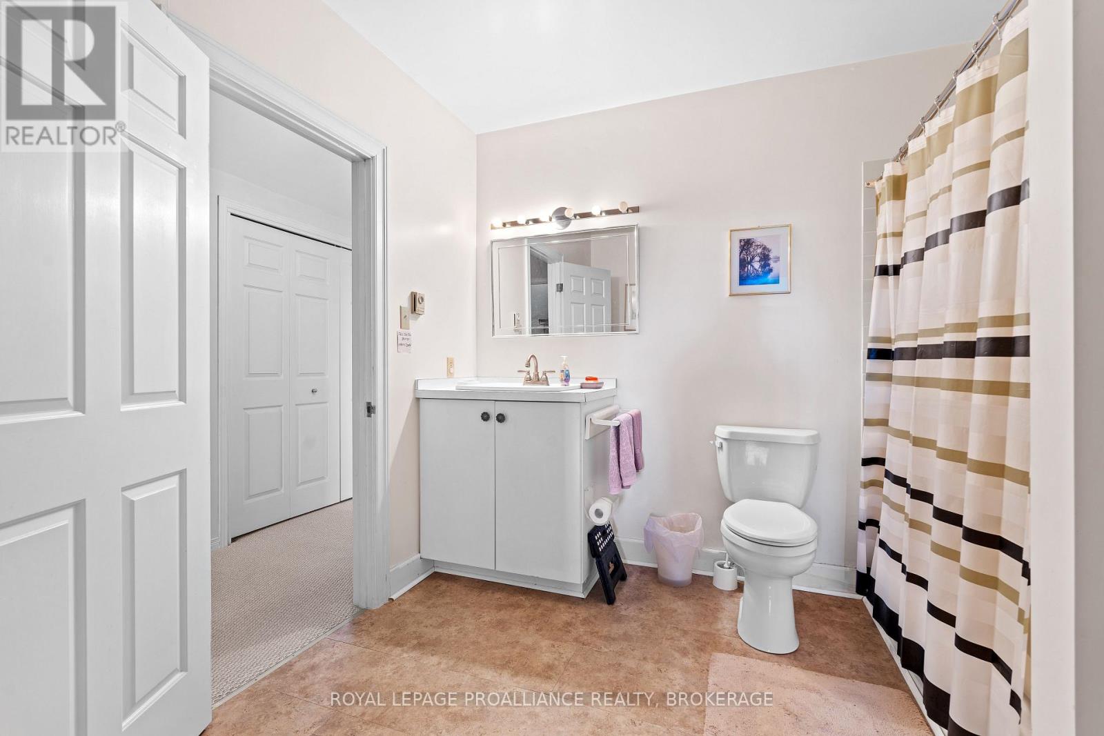 1597 Shales Road, Frontenac (Frontenac South), Ontario  K0H 2L0 - Photo 23 - X12532944