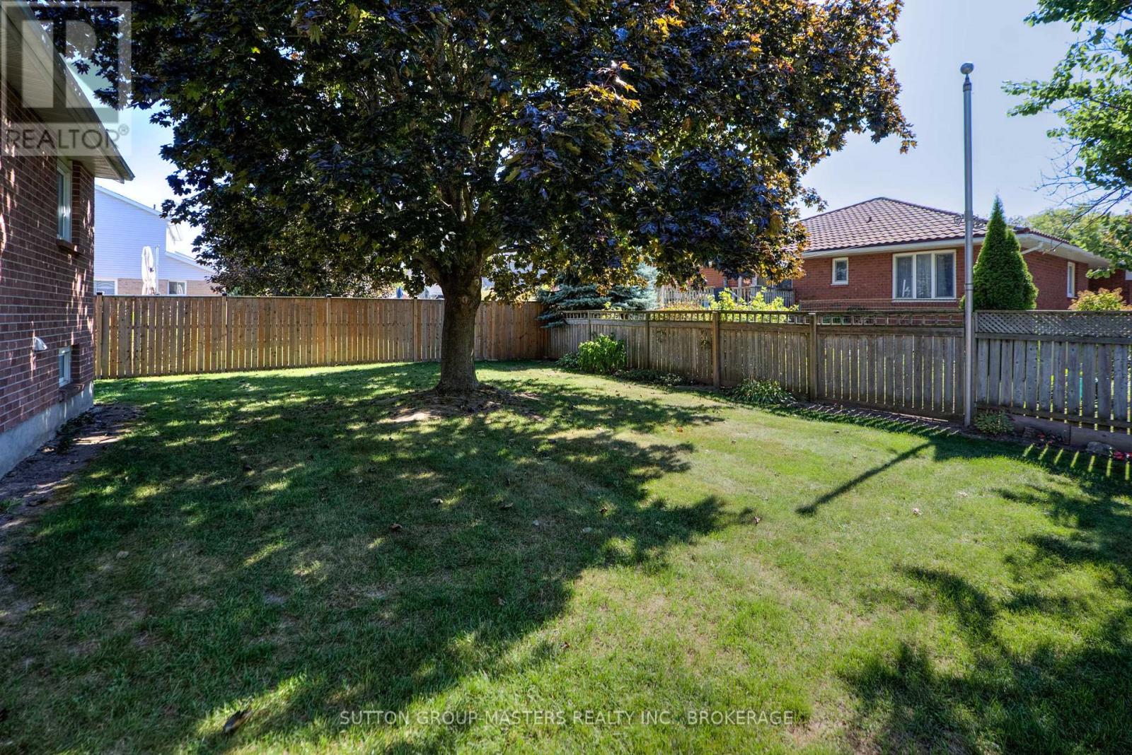 778 Davis Drive, Kingston (East Gardiners Rd), Ontario  K7M 8E7 - Photo 31 - X12533012