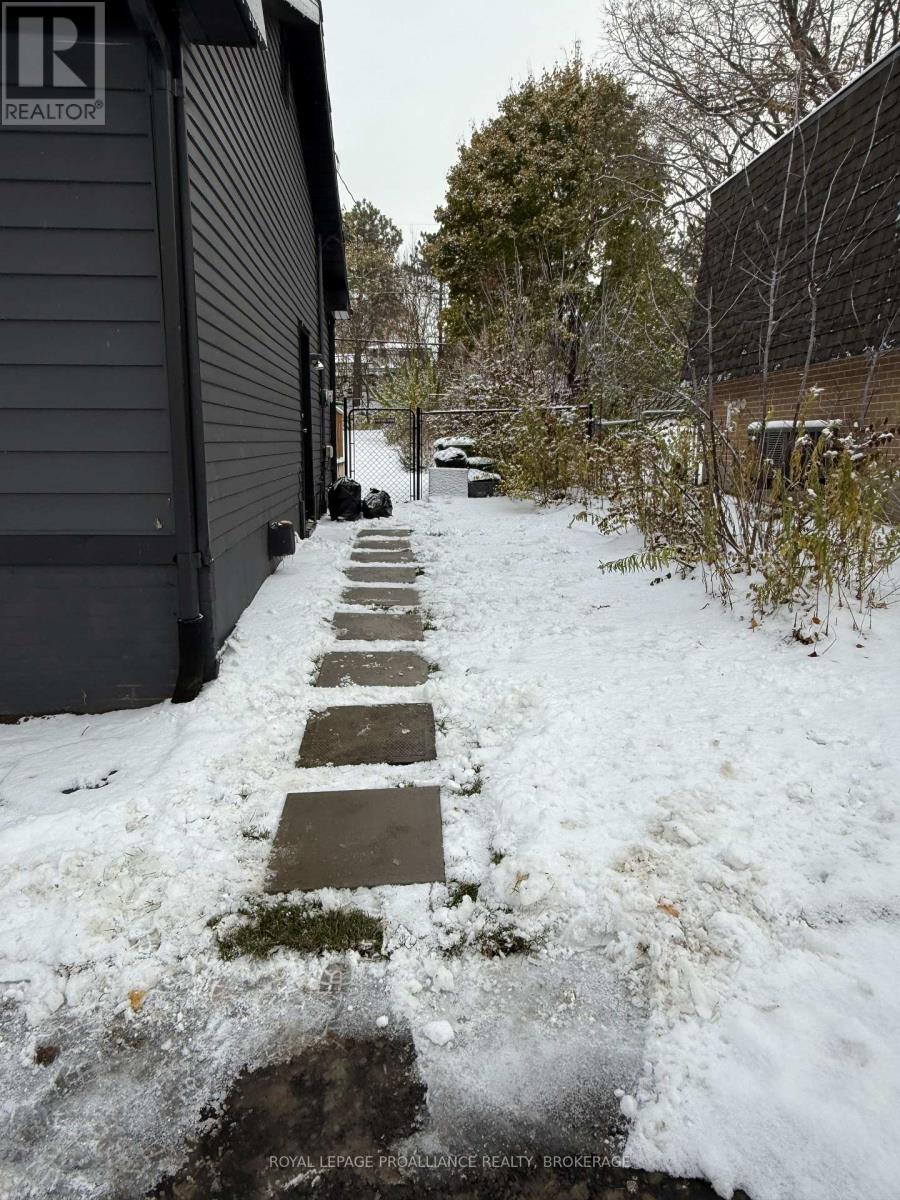 1000 Bourne Crescent, Kingston, Ontario  K7M 6N4 - Photo 16 - X12533136