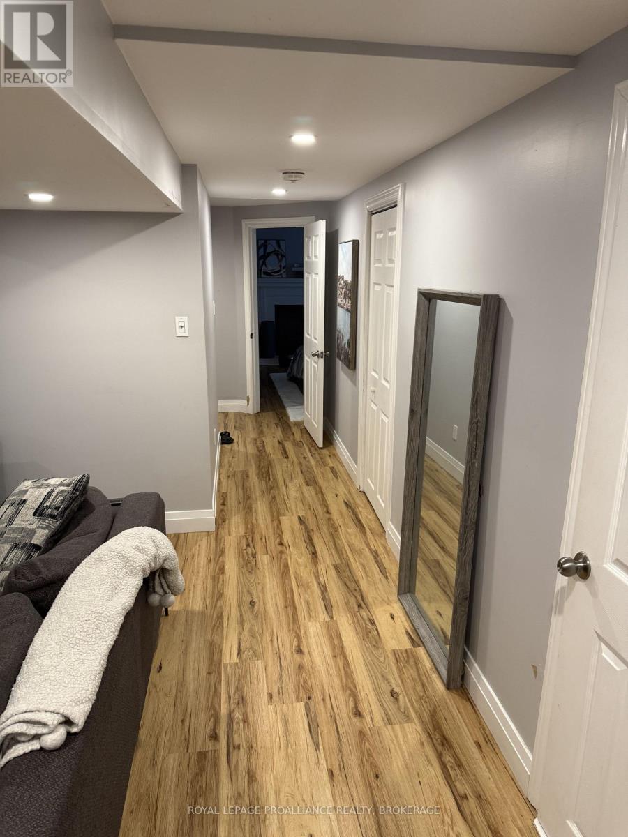 1000 Bourne Crescent, Kingston, Ontario  K7M 6N4 - Photo 18 - X12533136